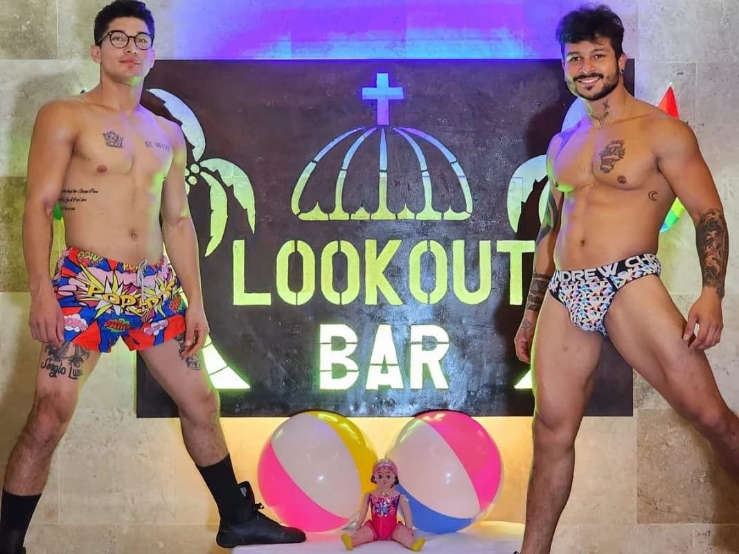 LookOut Bar & Hotel